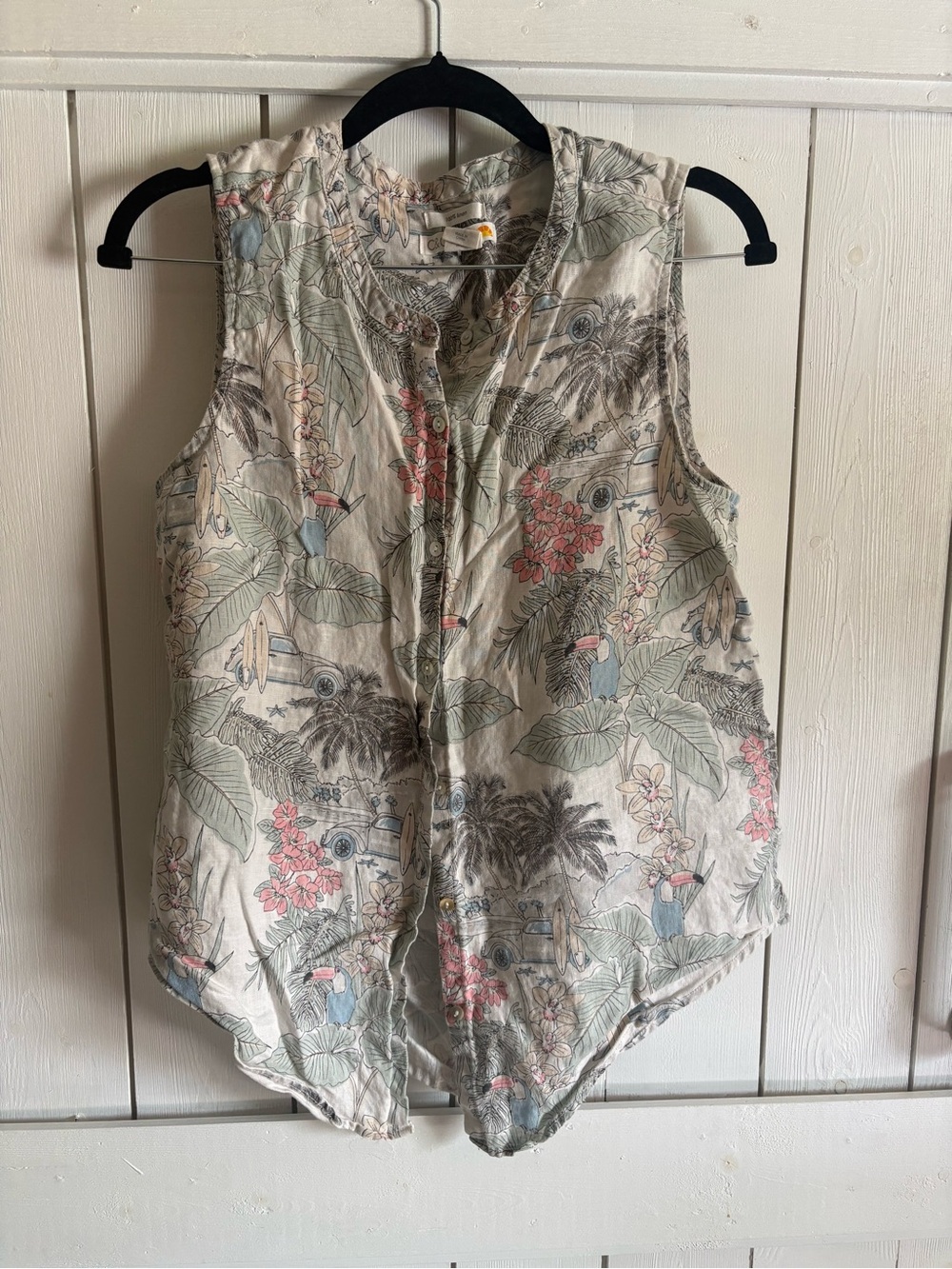 C&C California Sleeveless Tropical Print Button-Up Top - Cream/Green/Pink